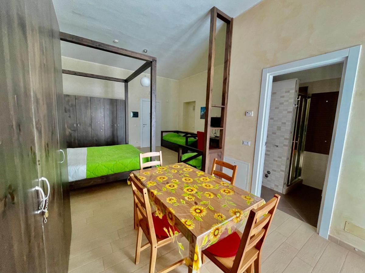 Loggia Dei Lezzi Bed & Breakfast Noci