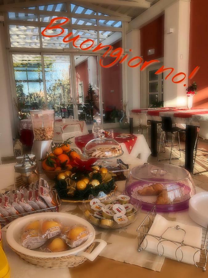 Loggia Dei Lezzi Bed & Breakfast